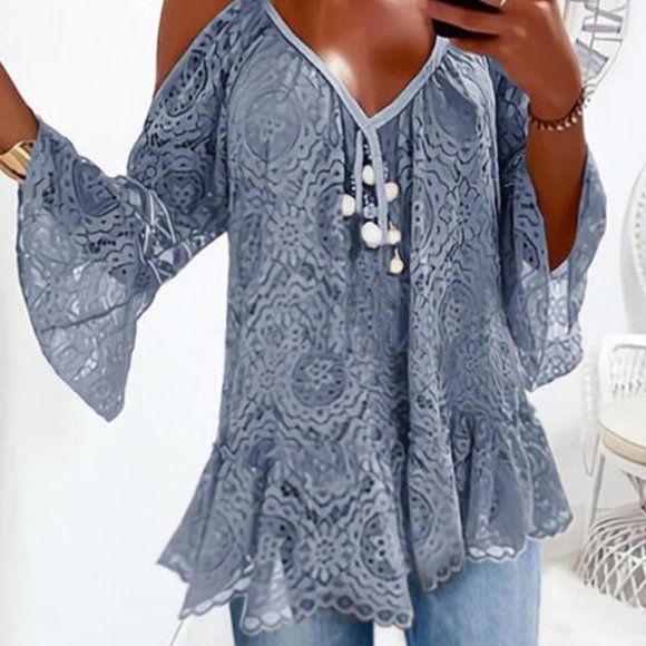 Tops - 🌼LAST ONE!🌼 Classy Blue Laced Cold Shoulder